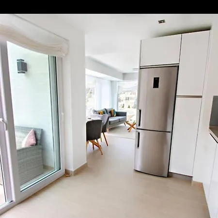 Modern 2 Bedroom In Costa *