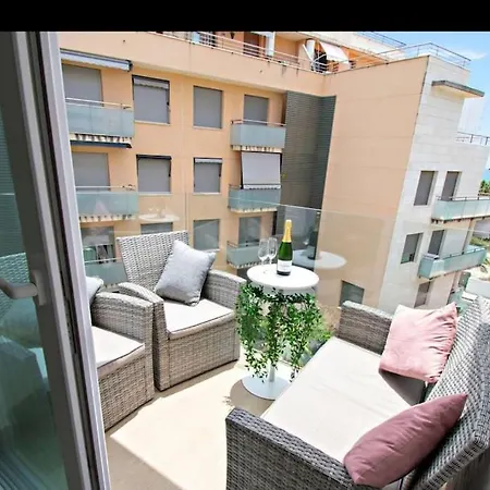 Modern 2 Bedroom In Costa