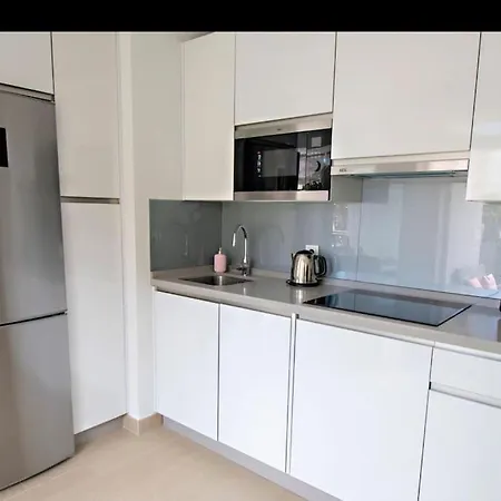 Modern 2 Bedroom In Costa