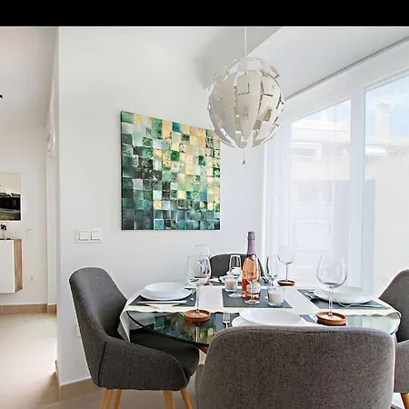 Apartment Modern 2 Bedroom In Costa